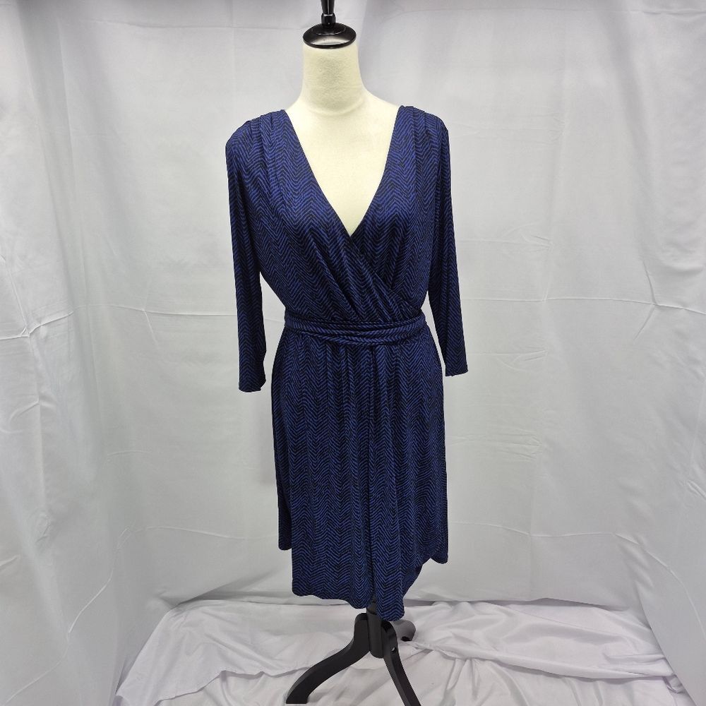 NWOT Liz Claiborne Blue Wavy Striped Faux Wrap Midi Dress with Tie 3/4 Sleeve L